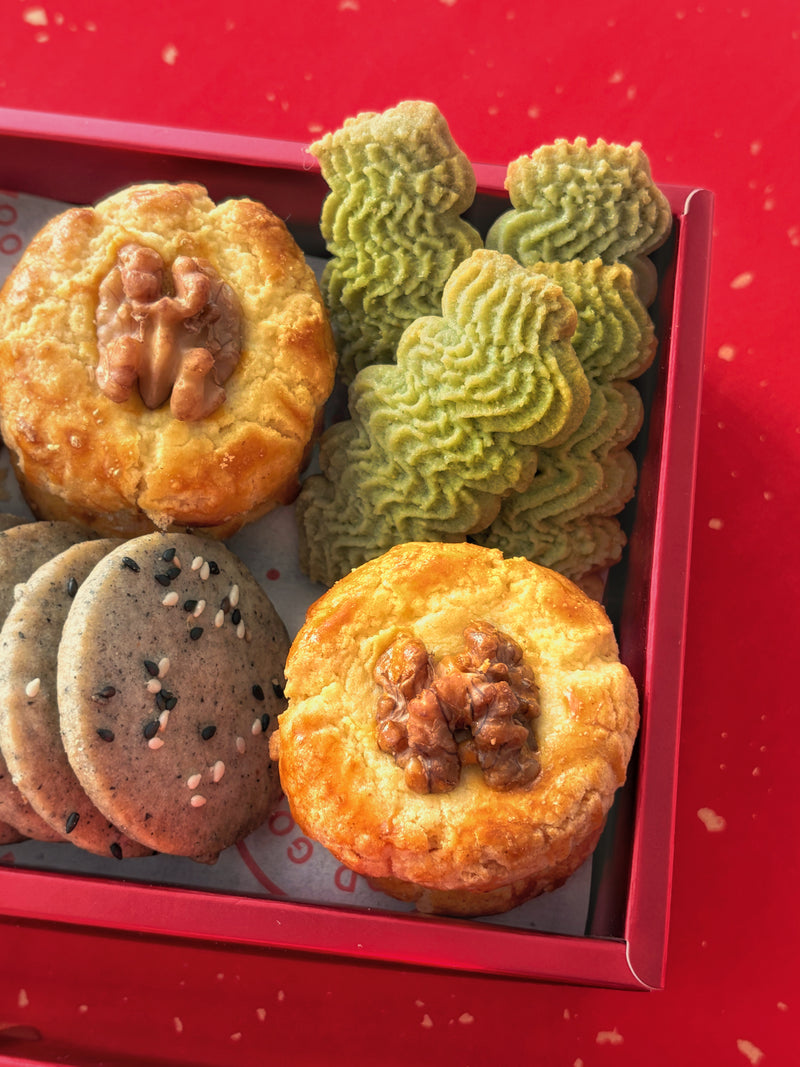2025 Lunar New Year Fortune Gift Box - Soft Dough Bakery Toronto