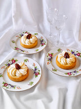 Load image into Gallery viewer, Creamy Vanilla Pecan Tart with pecan praline and vanilla mousseline
